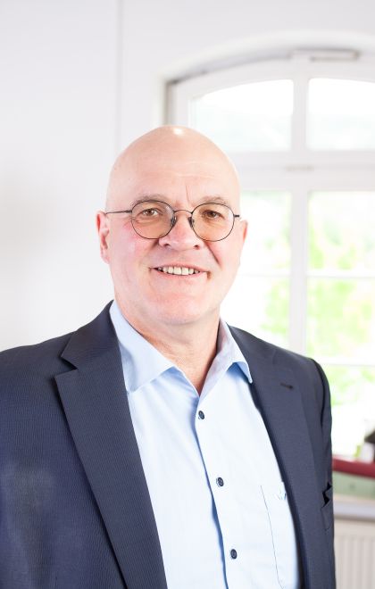 Kanzlei Dr. May Weinheim: Dr. Dietmar May, Gesch&auml;ftsf&uuml;hrer